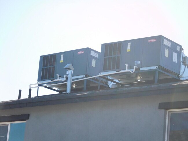 Nuevas unidades de aire acondicionado. - 1146 W Apache St