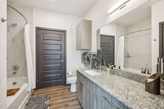 Interior Photo - Windsor Apartments