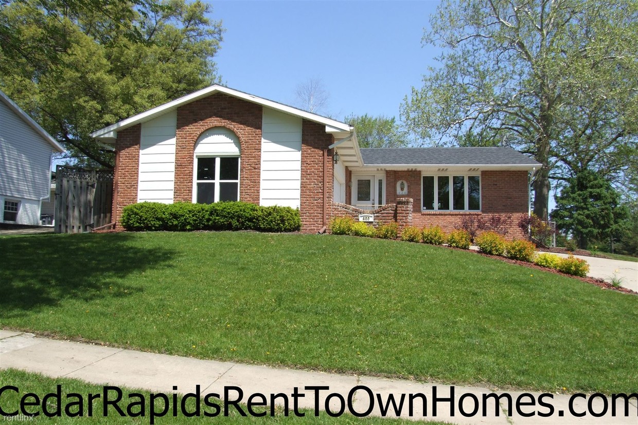 Foto principal - 420 Greenfield St NE
