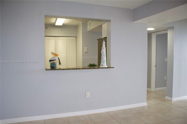 Building Photo - 2721 Ocean Club Blvd