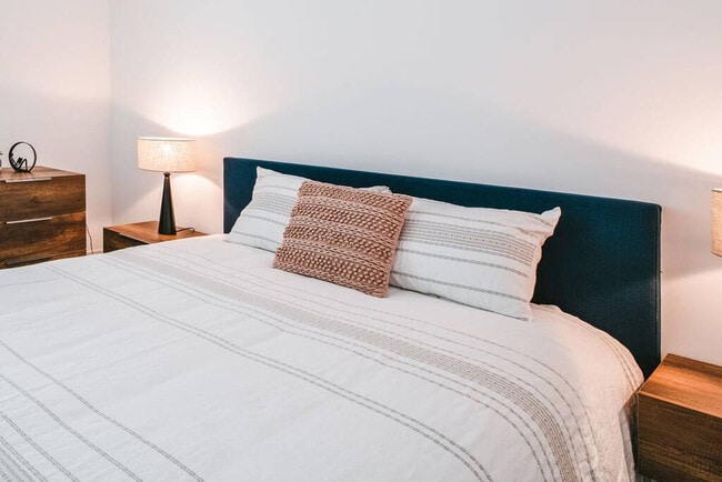 Building Photo - 1001 Minor Ave