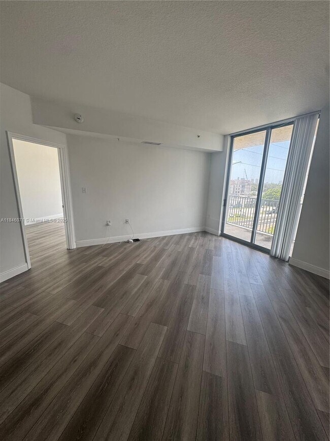 Building Photo - 140 S Dixie Hwy