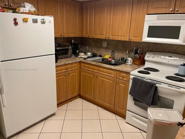 Foto del edificio - 10912 SW 3rd St