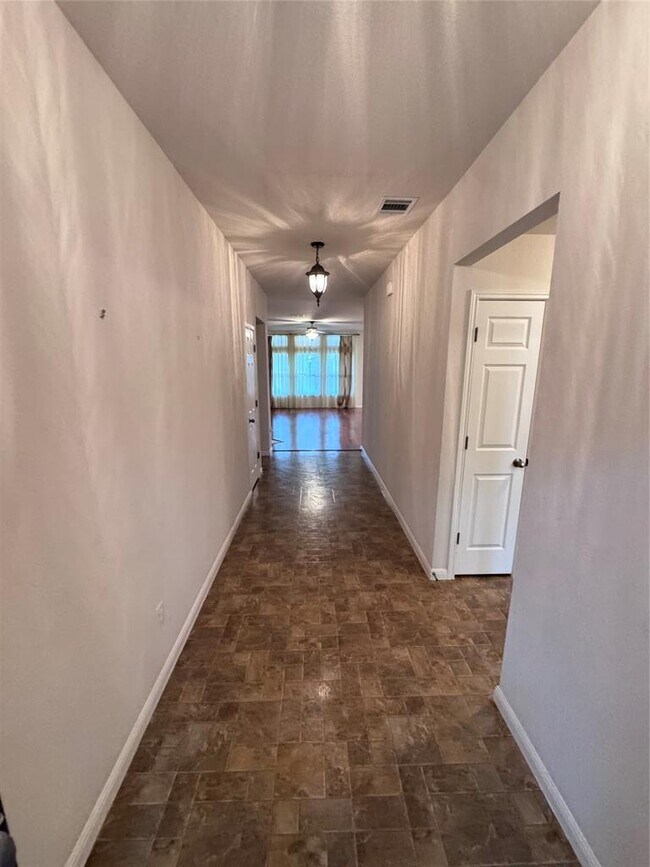 Foto del edificio - 11909 Timber Heights Dr