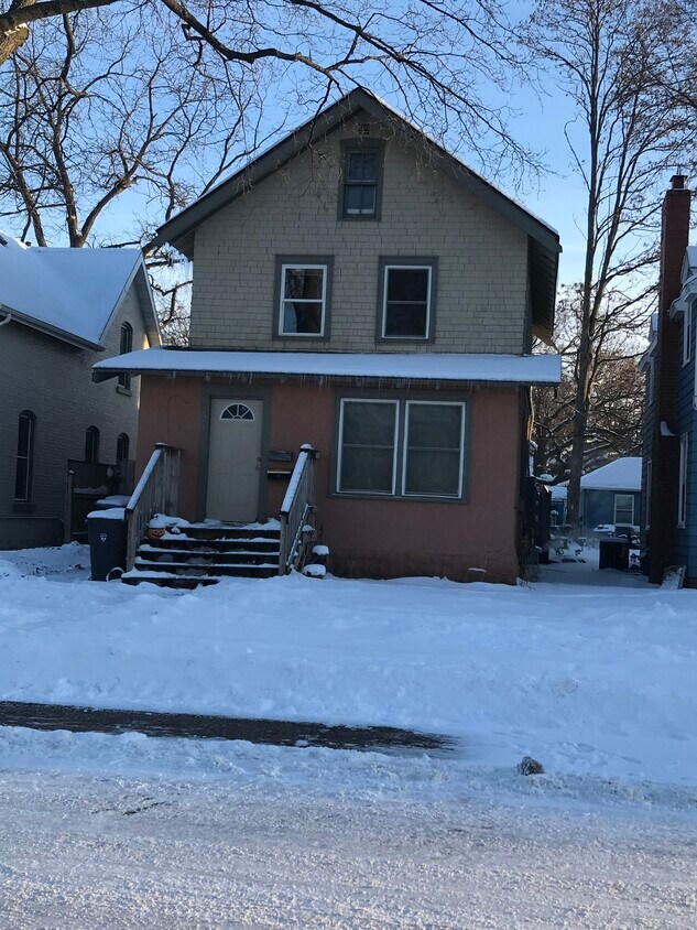 Front of house - 221 State St