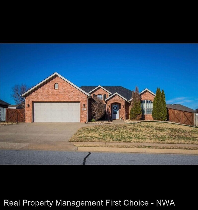 Foto principal - 3 br, 2 bath House - 251 Coopers Farm Road