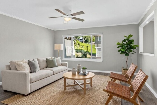 Foto del edificio - 23072 Via Pimiento-