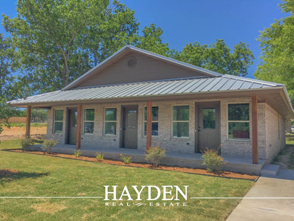 1403 W Long Unit 101, Stephenville, TX 76401 Room for Rent in