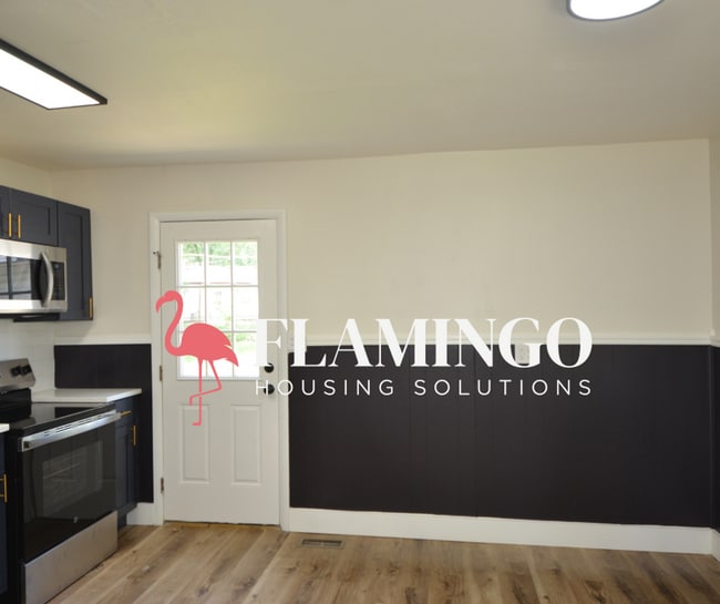 Building Photo - 1323 Marot Dr