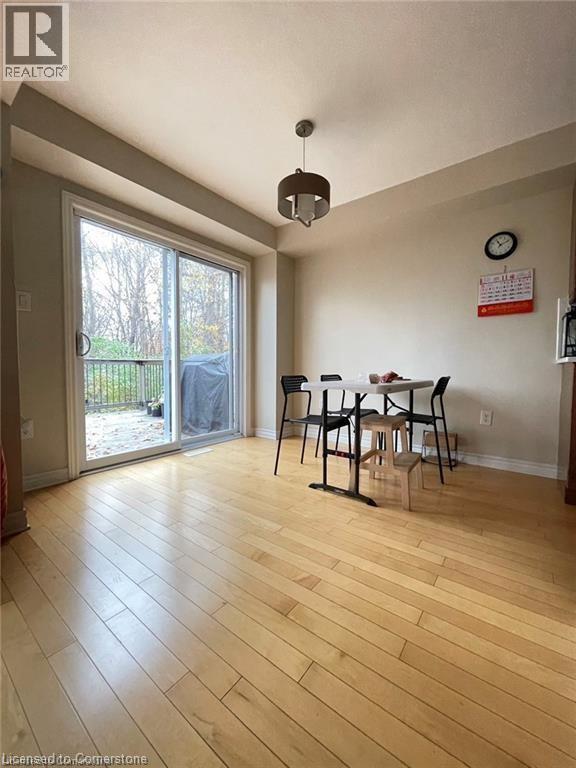 Photo du bâtiment - 850 Mapleridge St