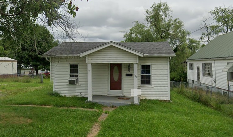Front of the house - 1107 Arch St