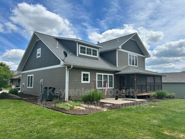 Building Photo - 2440 Belvue Rd