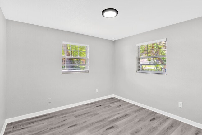 Building Photo - 1354 Tioga Ave.