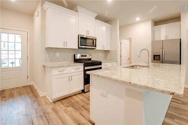 Foto del edificio - 104 Cedar Ln