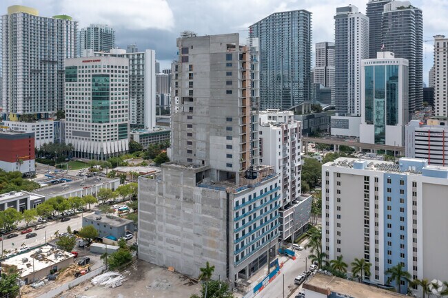 Building Photo - Smart Brickell