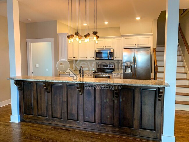 Building Photo - 6160 Tuscany Pl