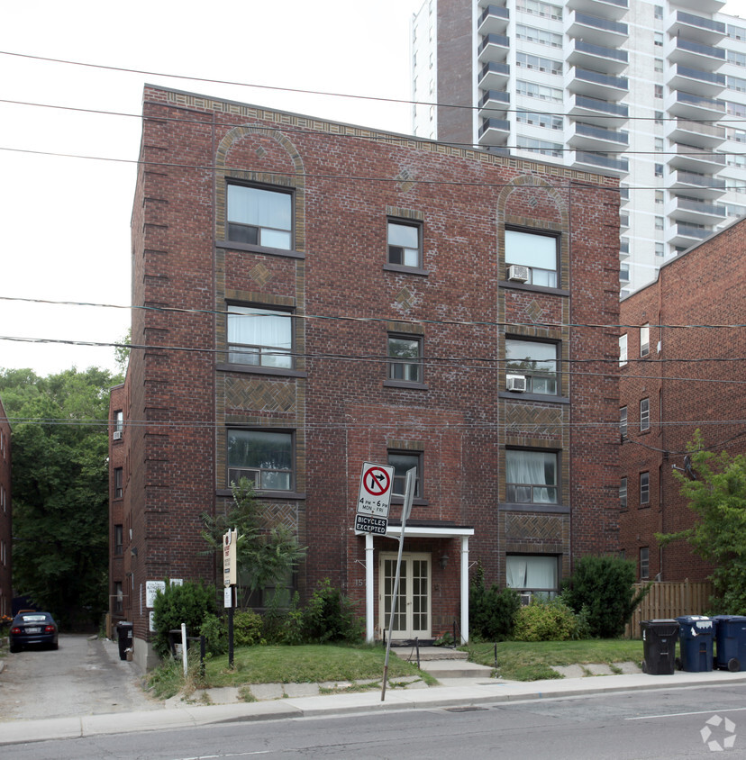 Building Photo - Bathurst Street Apartments