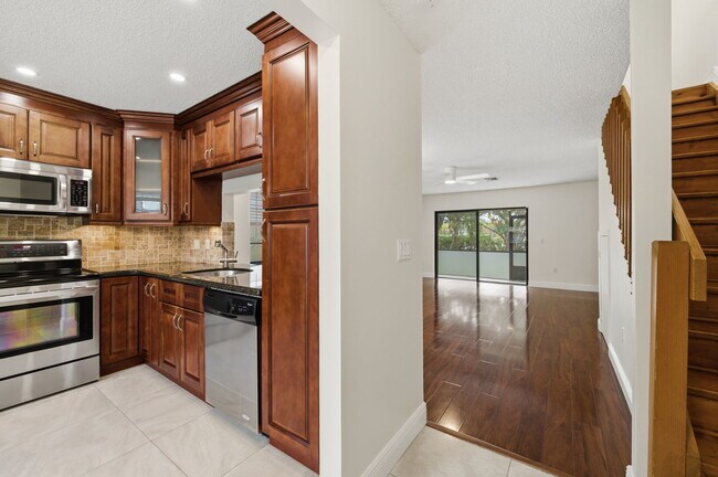 Foto del edificio - 454 Westree Ln