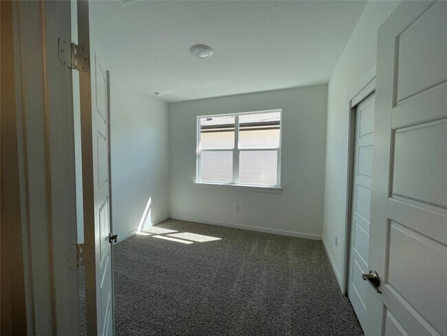 Foto del edificio - 2924 Egan Dr