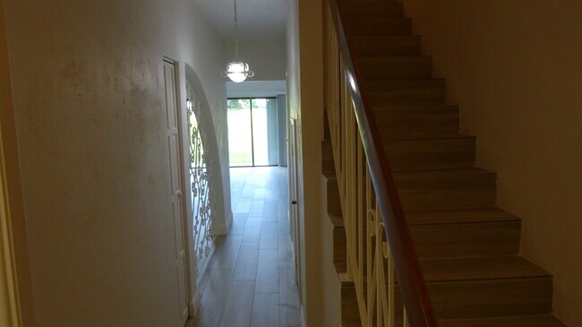 Foto del edificio - 9018 SW 62nd Terrace