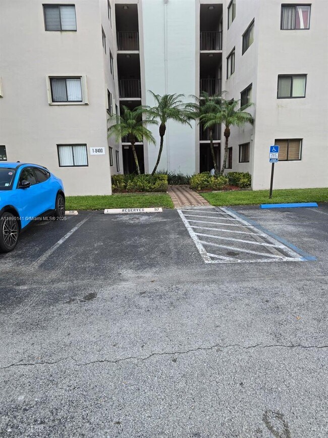 Foto del edificio - 8400 SW 133rd Avenue Rd