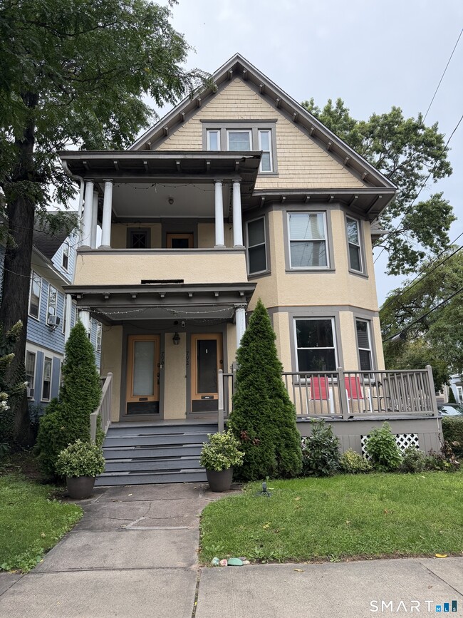 Building Photo - 790 Orange St