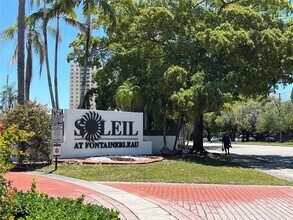 Building Photo - 9715 Fontainebleau Blvd