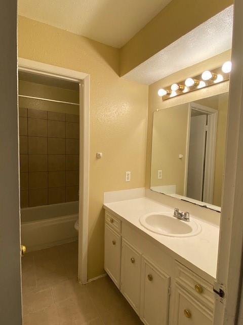 Building Photo - 3206 Lobit Dr