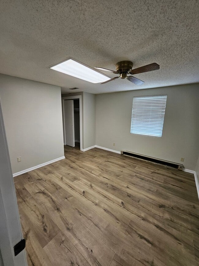 Building Photo - Newly remodeled 3 Bed apt in Booneville