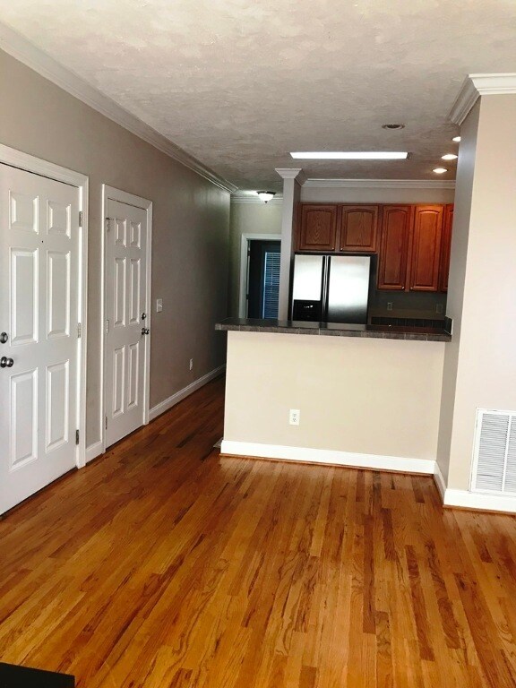 Foto del edificio - 103 Pickens St