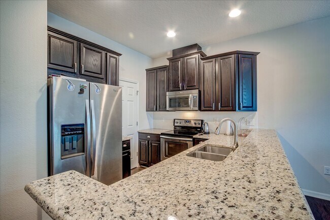 Foto del edificio - 1307 Mill Pond Ln