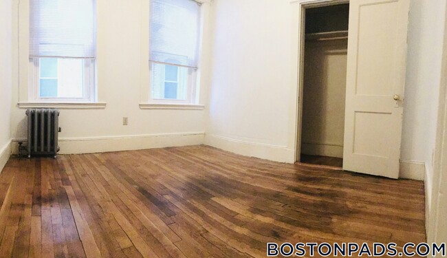Building Photo - 24 Westland Ave