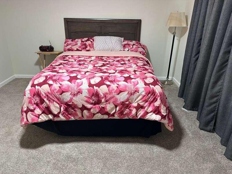 Primary Photo - 521 Greyhound Ct