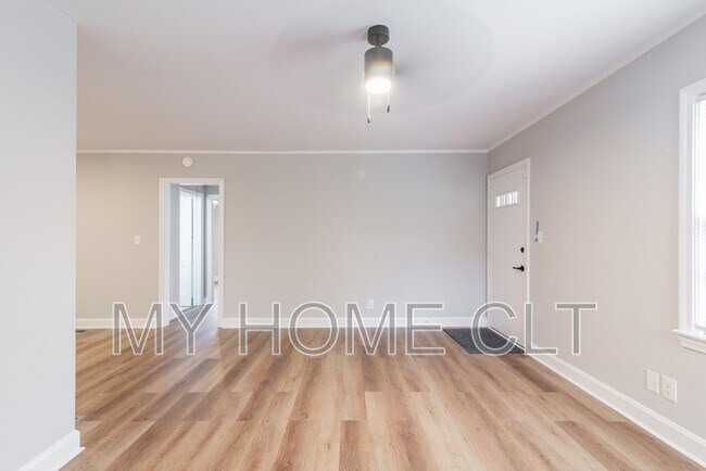 Foto del edificio - 3037 Marlowe Ave