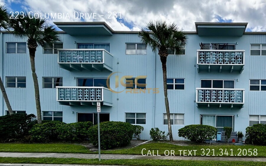 Foto principal - 223 Columbia Dr