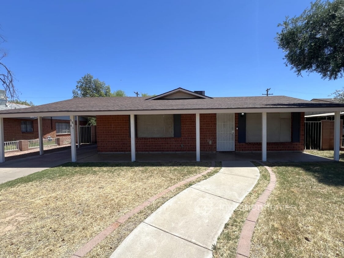 Primary Photo - 6841 N 36th Dr