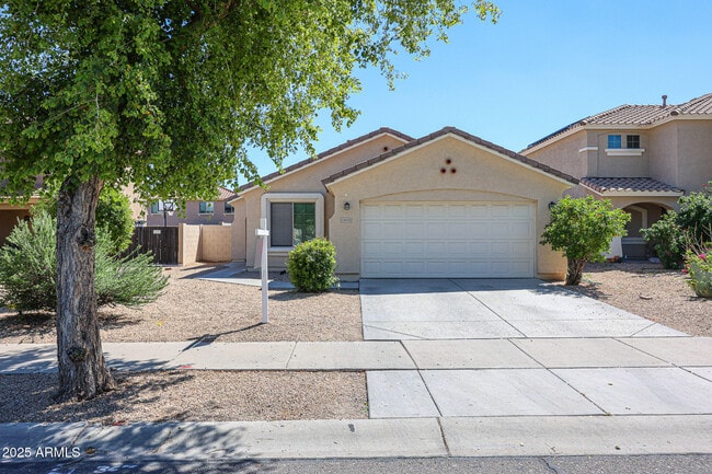 Building Photo - 13959 W Country Gables Dr