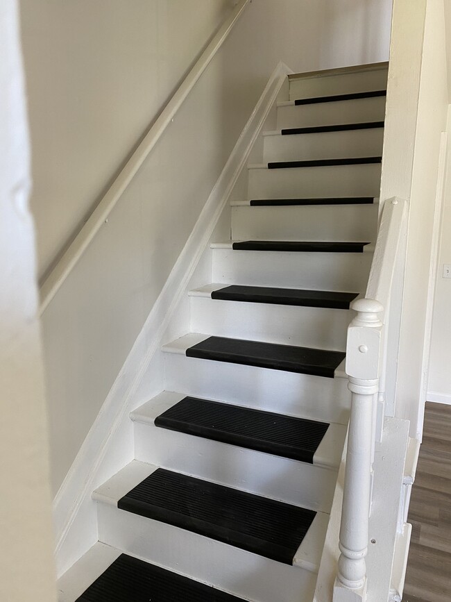 Building Photo - 8210 Tomlinson Ct