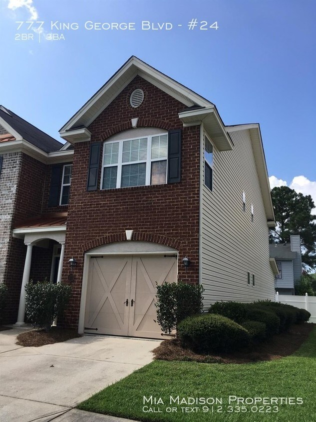 Foto principal - 777 King George Blvd