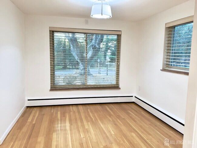 Foto del edificio - 1 High Acres Dr