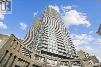 Building Photo - 2191-2191 Yonge St