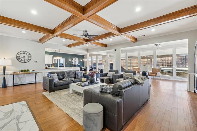 Foto del edificio - 208 Wellington Oaks Pl