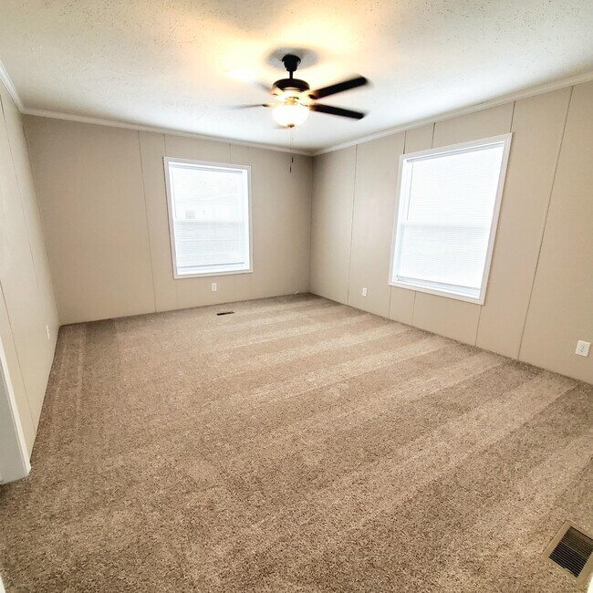 Building Photo - 9339 Starboard Dr