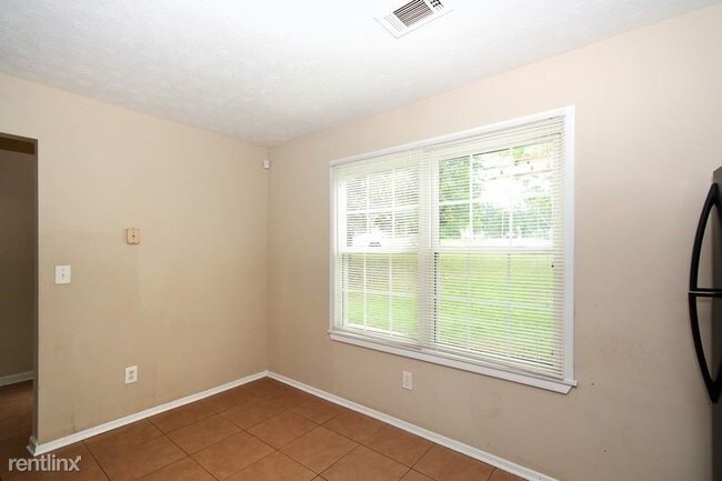 Building Photo - 3 br, 2 bath House - 1274 MILL LAKE Circle