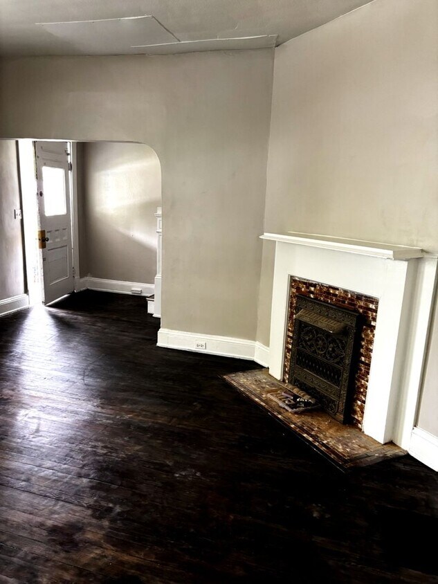 Foto principal - Section 8 Accepted, Cozy 3BR 1BA Home