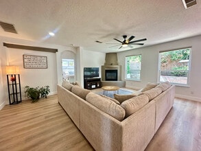 Building Photo - 10215 Marin Dr NW