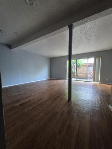 Foto del edificio - 2315 Trellis Pl