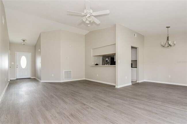 Foto del edificio - 1779 Lakeview Village Dr