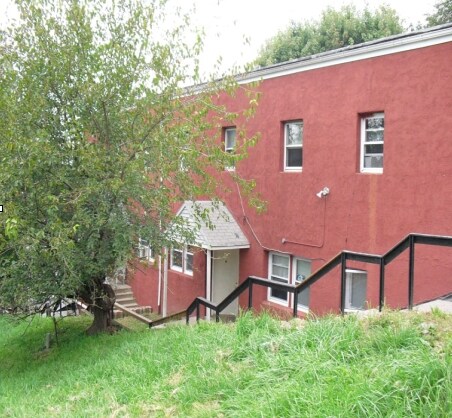 Building Photo - 1102 E 4th St