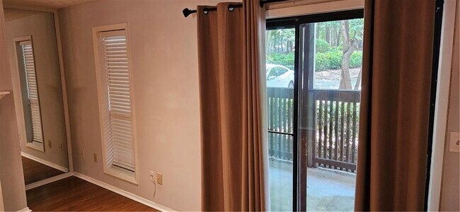 Foto del edificio - 207 Cumberland Ct SE